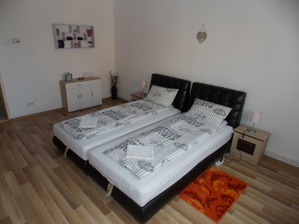 Morningstar Apartment Sfântu Gheorghe Bagian luar foto