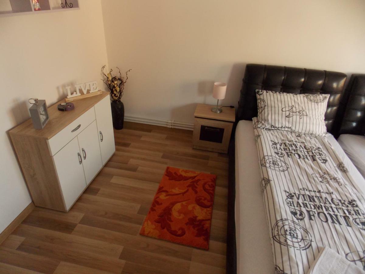 Morningstar Apartment Sfântu Gheorghe Bagian luar foto